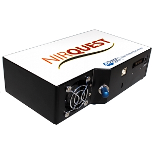 NIRQuest256-2.1光谱仪实物图（Ocean Optics制造）
