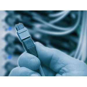 68-YY-8-0535光纤衰减器实物图（Fiber Optic Center制造）
