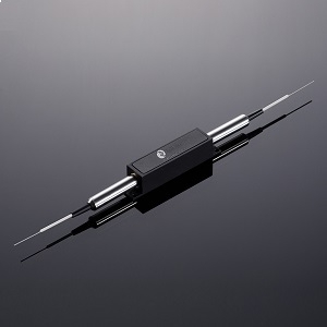 1064nm High Power Polarization Maintaining Isolator - Type A43/B43光纤隔离器实物图（Optics Technology制造）