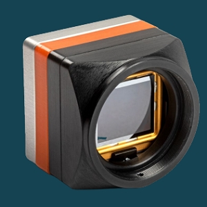 Dione 1024 CAM Series科学与工业相机实物图（Xenics制造）