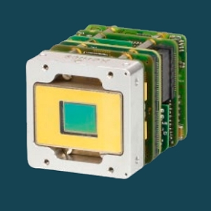 XSW 320 Series科学与工业相机实物图（Xenics制造）