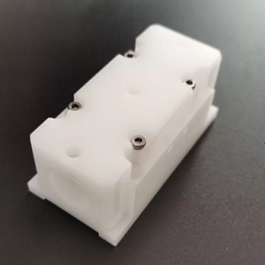 CS052855波克尔晶体实物图（Jinan Crystrong Photoelectric Technology制造）