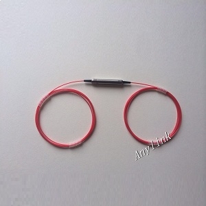 PM Isolator(1310nm,1480nm,1550nm光纤隔离器实物图（Anylink Technology制造）