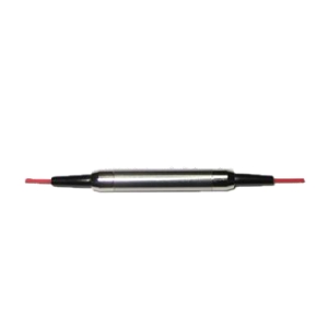 Mini Size Isolator(1310,1550nm)光纤隔离器实物图（Opneti制造）